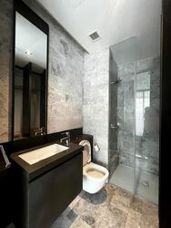 OUE Twin Peaks (D9), Condominium #459930431